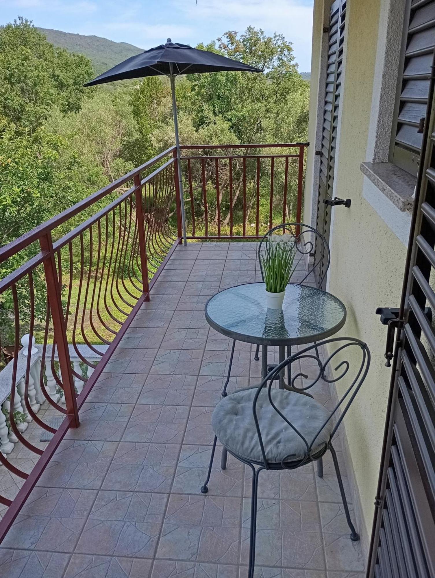 Apartments Nina Равни Экстерьер фото