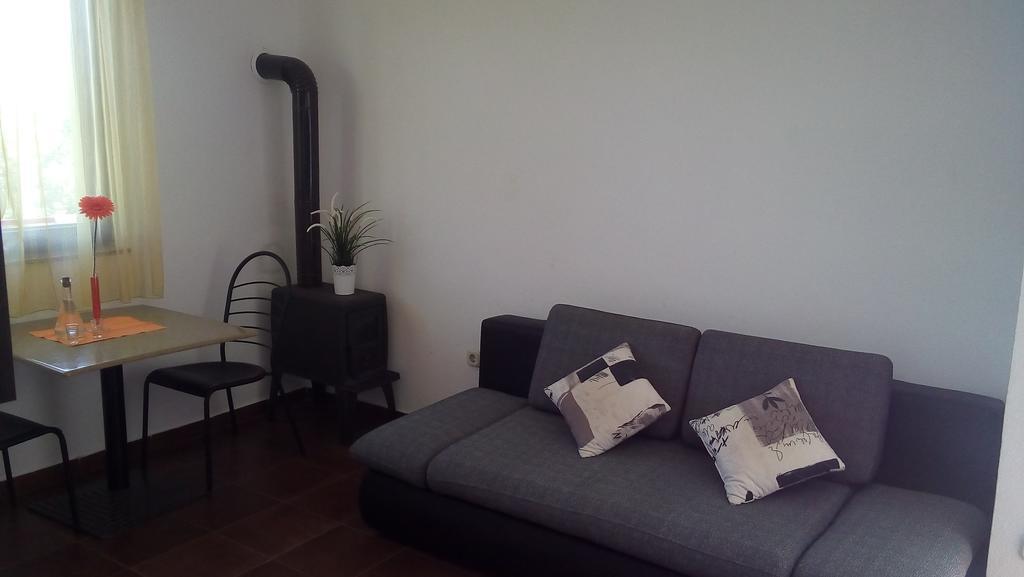 Apartments Nina Равни Экстерьер фото