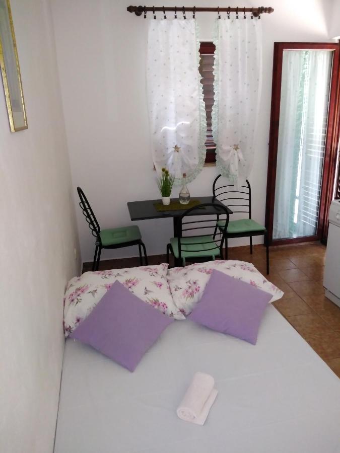 Apartments Nina Равни Экстерьер фото